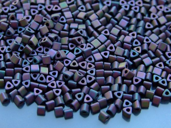 10g 85F Frosted Metallic Iris Purple Toho Triangle Seed Beads 8/0 3mm Michael's UK Jewellery