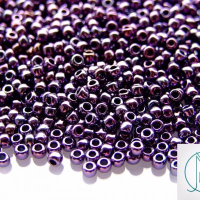 TOHO Seed Beads 90 Metallic Amethyst Gun Metal 8/0 beads mouse