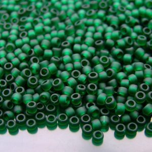 TOHO Seed Beads 939F Transparent Green Emerald Frosted 8/0 beads mouse