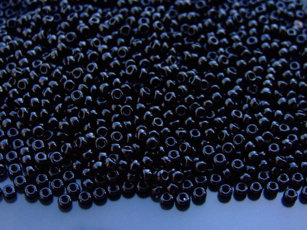 10g 9401 Black Miyuki Seed Beads 8/0 3mm Michael's UK Jewellery