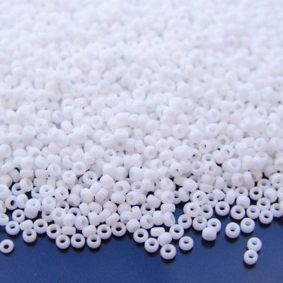 10g 9402 White Miyuki Seed Beads 11/0 2mm Michael's UK Jewellery