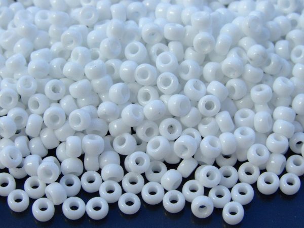 10g 9402 White Miyuki Seed Beads 6/0 4mm Michael's UK Jewellery