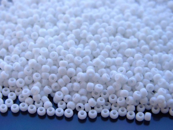 10g 9402 White Miyuki Seed Beads 8/0 3mm Michael's UK Jewellery