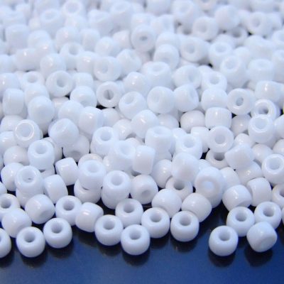 10g Chalk White MATUBO Seed Beads 6/0 4mm Michael's UK Jewellery