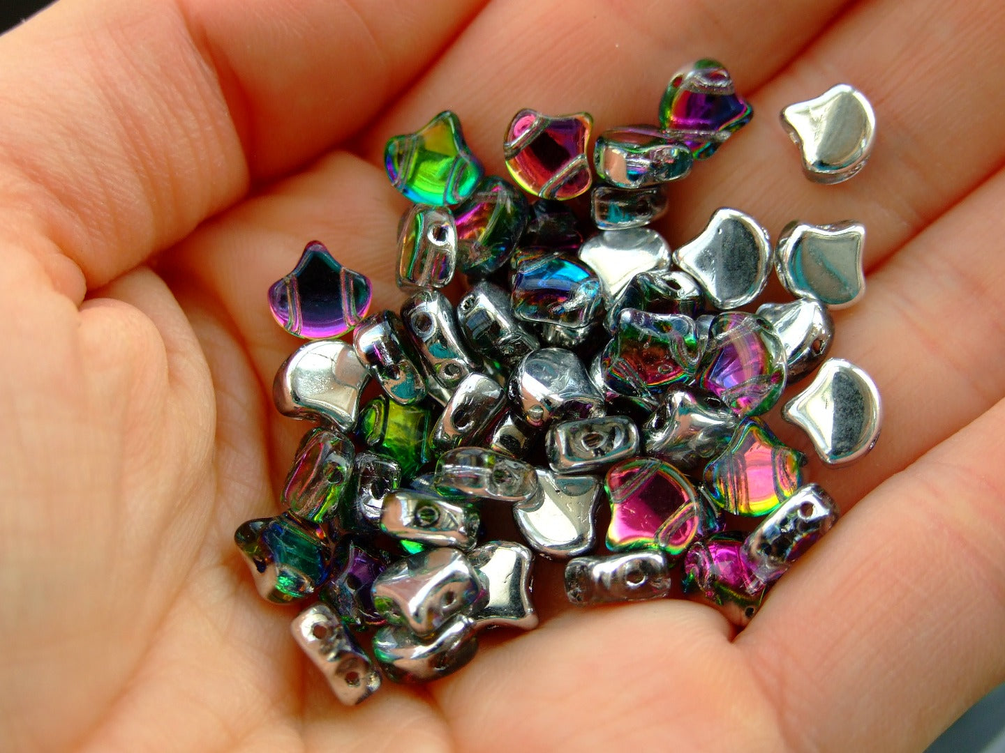 10g Ginko Duo Beads Backlit Utopia Michael's UK Jewellery