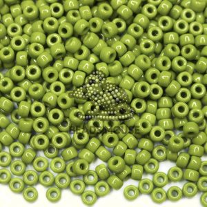 MATUBO™ Seed Beads 6/0 Opaque Olivine 4mm beads mouse