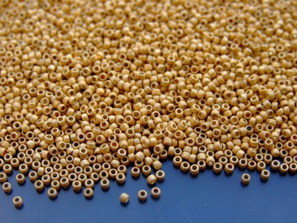 10g PF557F PermFinish Matte Galvanized Aluminium Toho Seed Beads 15/0 1.5mm Michael's UK Jewellery