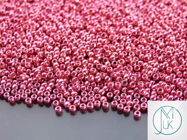 TOHO Seed Beads PF563 PermaFinish Galvanized Orchid 11/0 beads mouse
