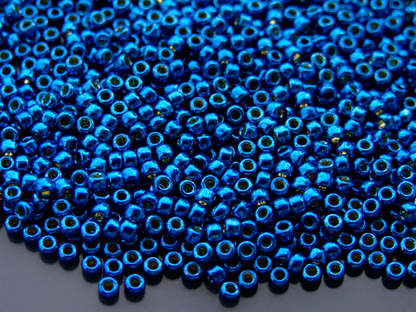 TOHO Seed Beads PF584 PermaFinish Galvanized Turkish Blue 8/0 beads mouse