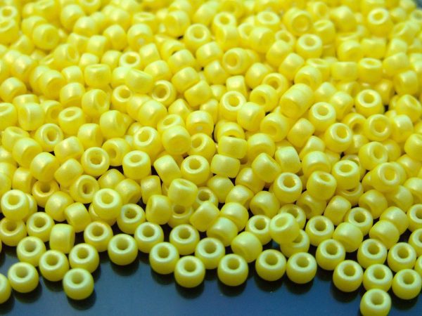 10g Pearl Shine Amber MATUBO Seed Beads 6/0 4mm Michael's UK Jewellery