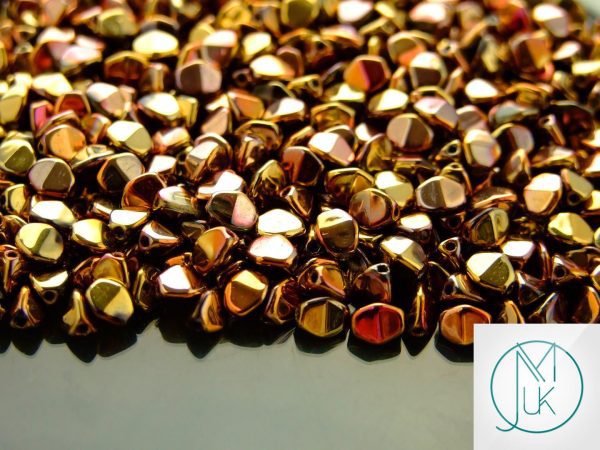 10g Pinch Kumihimo Beads Crystal California Pink Michael's UK Jewellery