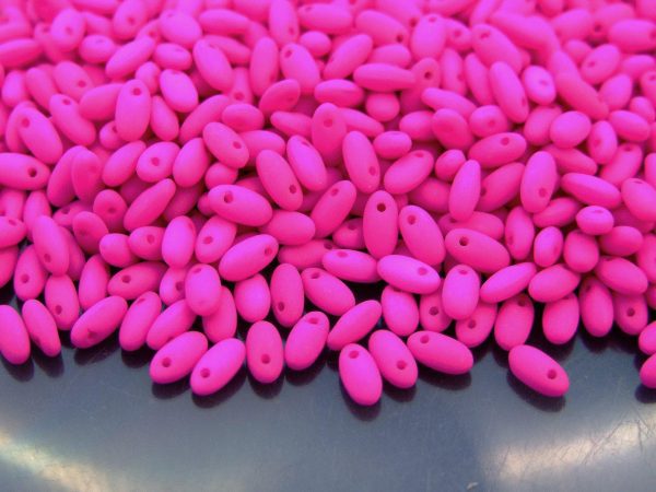 RIZO Czech Pressed Beads Neon Dark Purple beads mouse