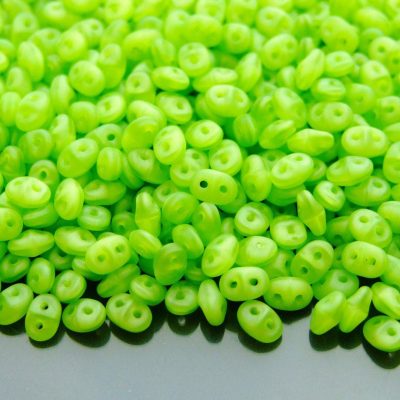 20g MATUBO™ Beads SuperDuo Opal Matte Peridot Green M51010 beads mouse