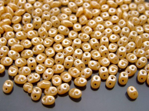 20g MATUBO™ Beads SuperDuo Luster Ivory Opaque L13020 beads mouse