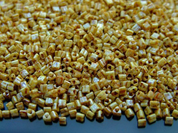 10g Y181 HYBRID Opaque Luster Picasso Toho Triangle Seed Beads 11/0 2mm Michael's UK Jewellery