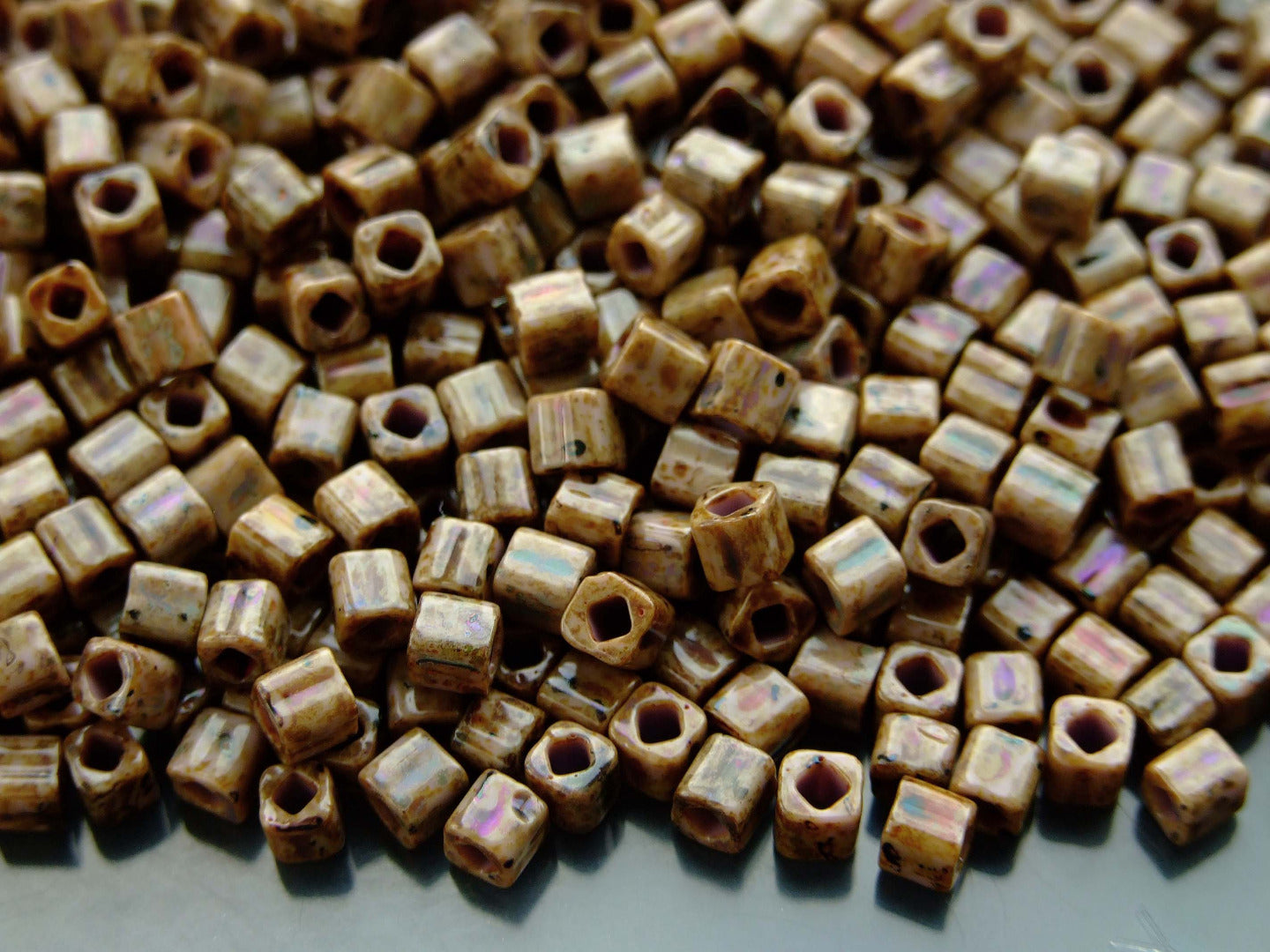 10g Y311 HYBRID Opaque Lavender Picasso Toho Cube Seed Beads 4mm Michael's UK Jewellery beads mouse