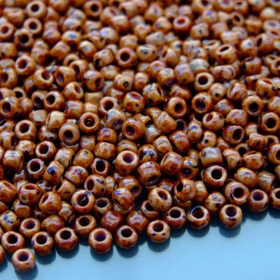 10g Y311 HYBRID Opaque Lavender Picasso Toho Seed Beads Size 6/0 4mm Michael's UK Jewellery