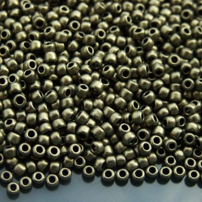 TOHO Seed Beads Y615 HYBRID Metallic Suede Gold 8/0 beads mouse