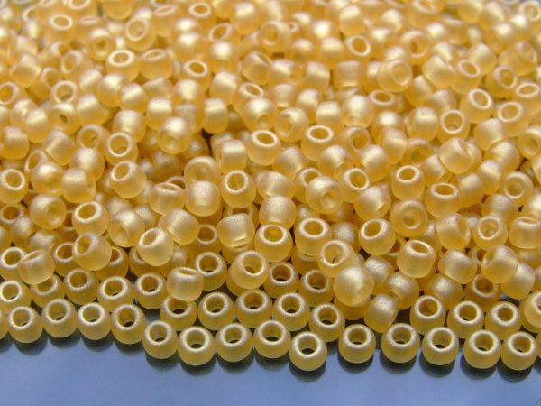 10g Y618 HYBRID Sueded Gold Topaz Toho Seed Beads Size 6/0 4mm Michael's UK Jewellery