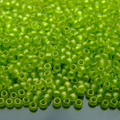 TOHO Seed Beads Y620 HYBRID Sueded Gold Transparent Lime Green 8/0 beads mouse