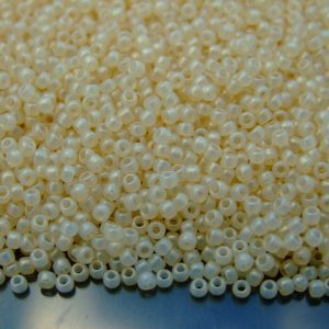 Toho Seed Beads Y915 HYBRID Sueded Gold Opaque Light Beige 11/0 beads mouse