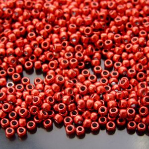TOHO Seed Beads YPS0012 HYBRID ColorTrends Metallic Aurora Red 8/0 beads mouse