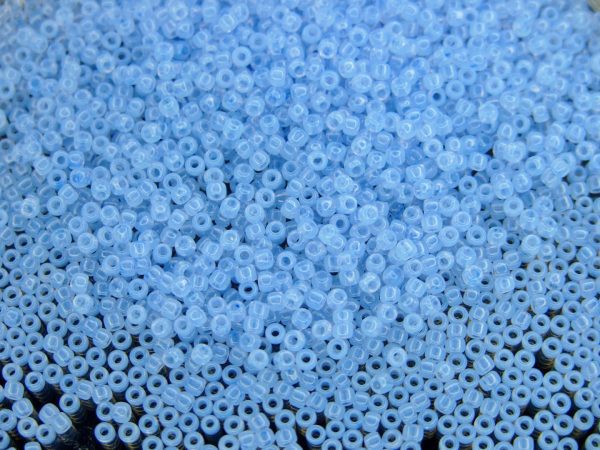 TOHO Seed Beads YPS0024 HYBRID ColorTrends Milky Airy Blue 11/0 beads mouse
