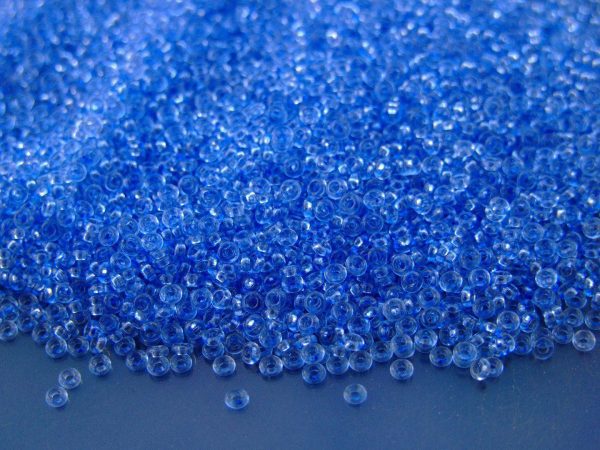 10g YPS0044 HYBRID ColorTrends Transparent Airy Blue Toho Demi Round Seed Beads 11/0 2mm Michael's UK Jewellery