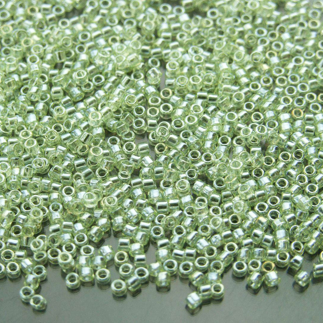 135 Transparent Lemon Lime Luster Toho Treasure Seed Beads beadsmouse.co.uk