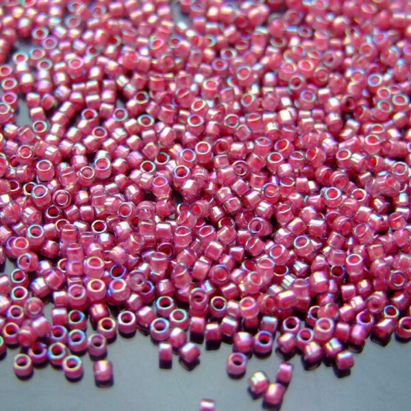 1821 Bubble Gum Lined Light Amethyst Rainbow beadsmouse.co.uk
