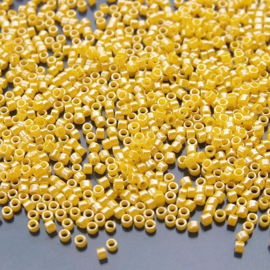 Seed Beads TOHO Treasure 128B Opaque Sunshine Luster beadsmouse.co.uk
