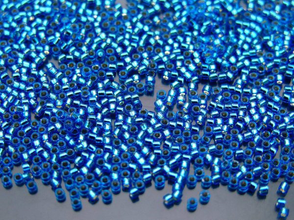 2.5'' Tube 2206 Transparent Silver Lined Blue Topaz Toho Treasure Seed Beads 11/0 1.7mm Michael's UK Jewellery