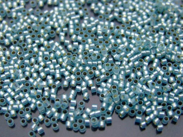 2.5'' Tube 2243 Transparent Silver Lined Avalanche Toho Treasure Seed Beads 11/0 1.7mm Michael's UK Jewellery