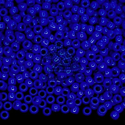 TOHO Seed Beads 48 Opaque Navy Blue beads mouse