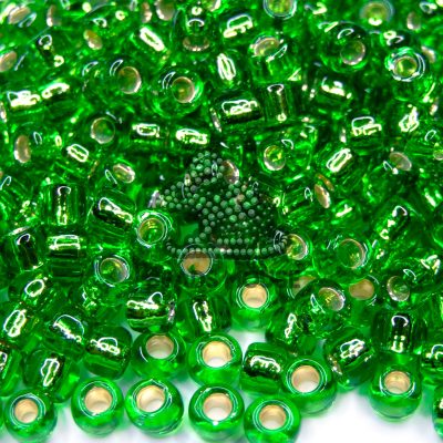 TOHO Seed Beads 27 Silver Lined Peridot 3/0 beads mouse