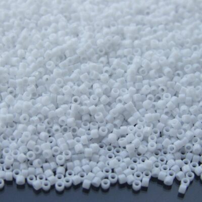 5g 41 Opaque White Toho Aiko Seed Beads 11/0 1.8mm Michael's UK Jewellery