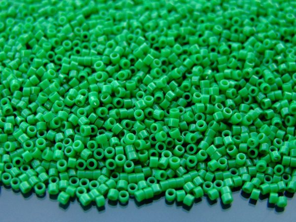5g 47D Opaque Shamrock Toho Aiko Seed Beads 11/0 1.8mm Michael's UK Jewellery