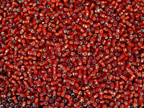 5g Ruby Silver Lined MATUBO Cylinder Seed Beads 10/0 2.1mm Michael's UK Jewellery