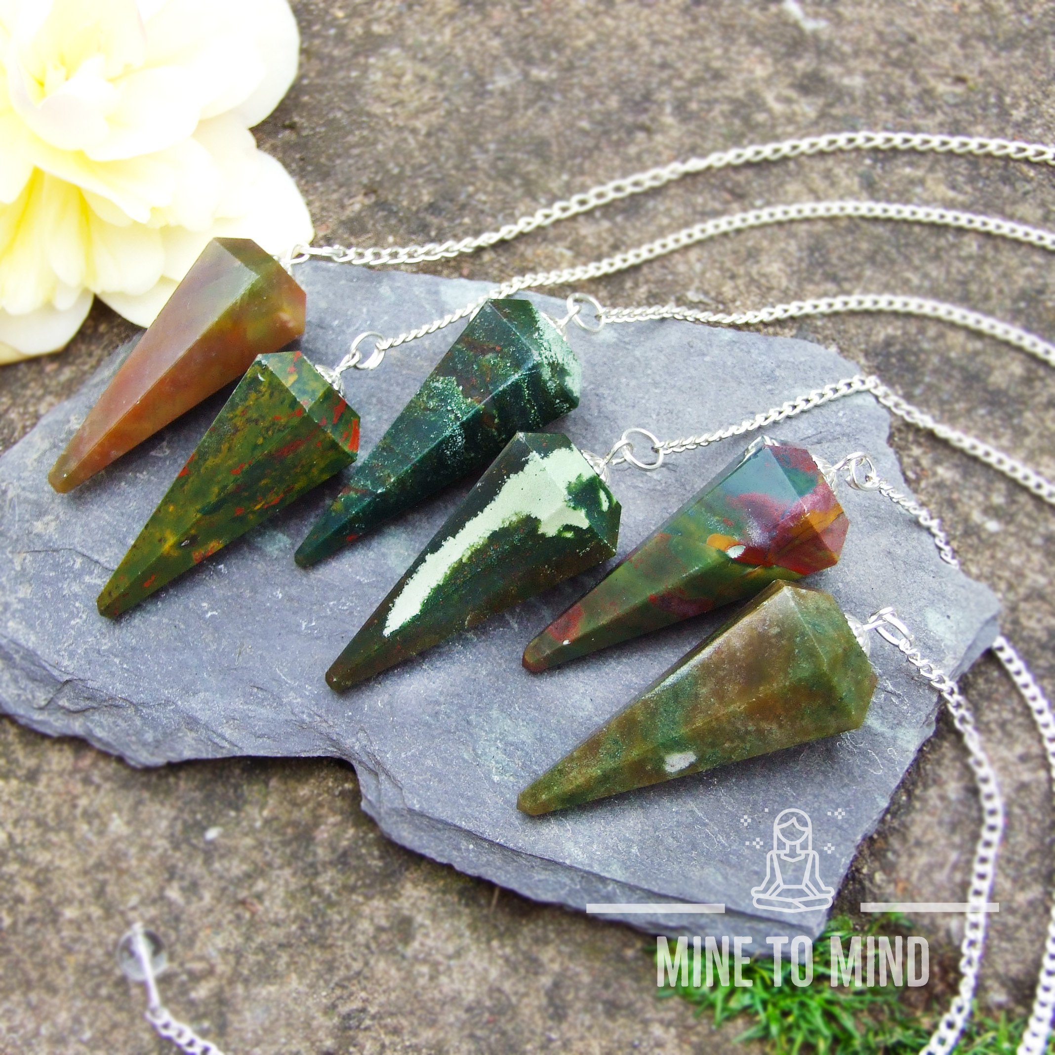 Bloodstone Gemstone Pendulum for Dowsing Divination Wicca mine to mind