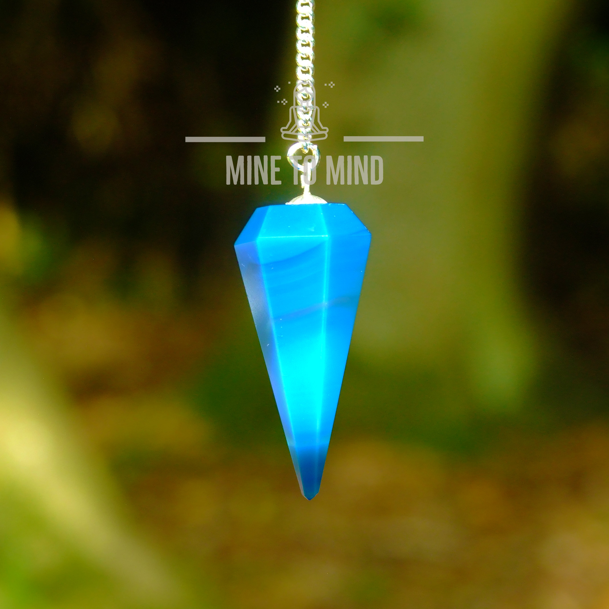 Blue Onyx Gemstone Pendulum divination mine to mind