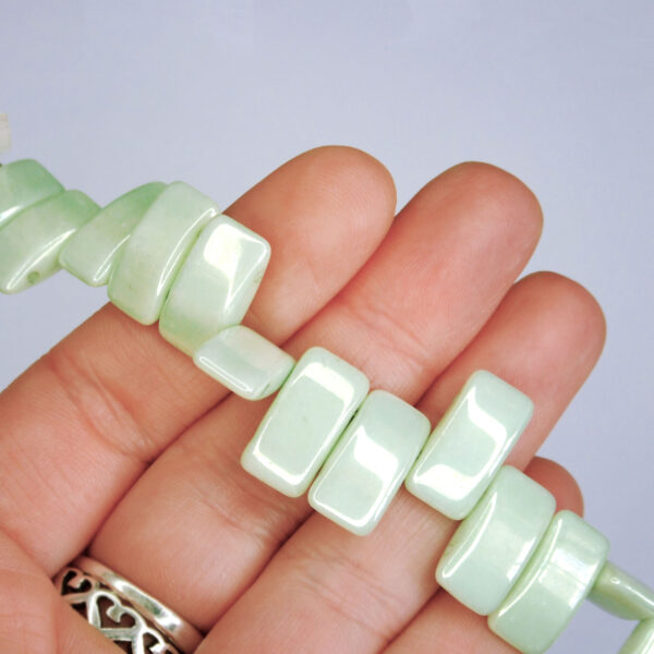15x Carrier Beads 9x17mm Chalk Light Green Luster