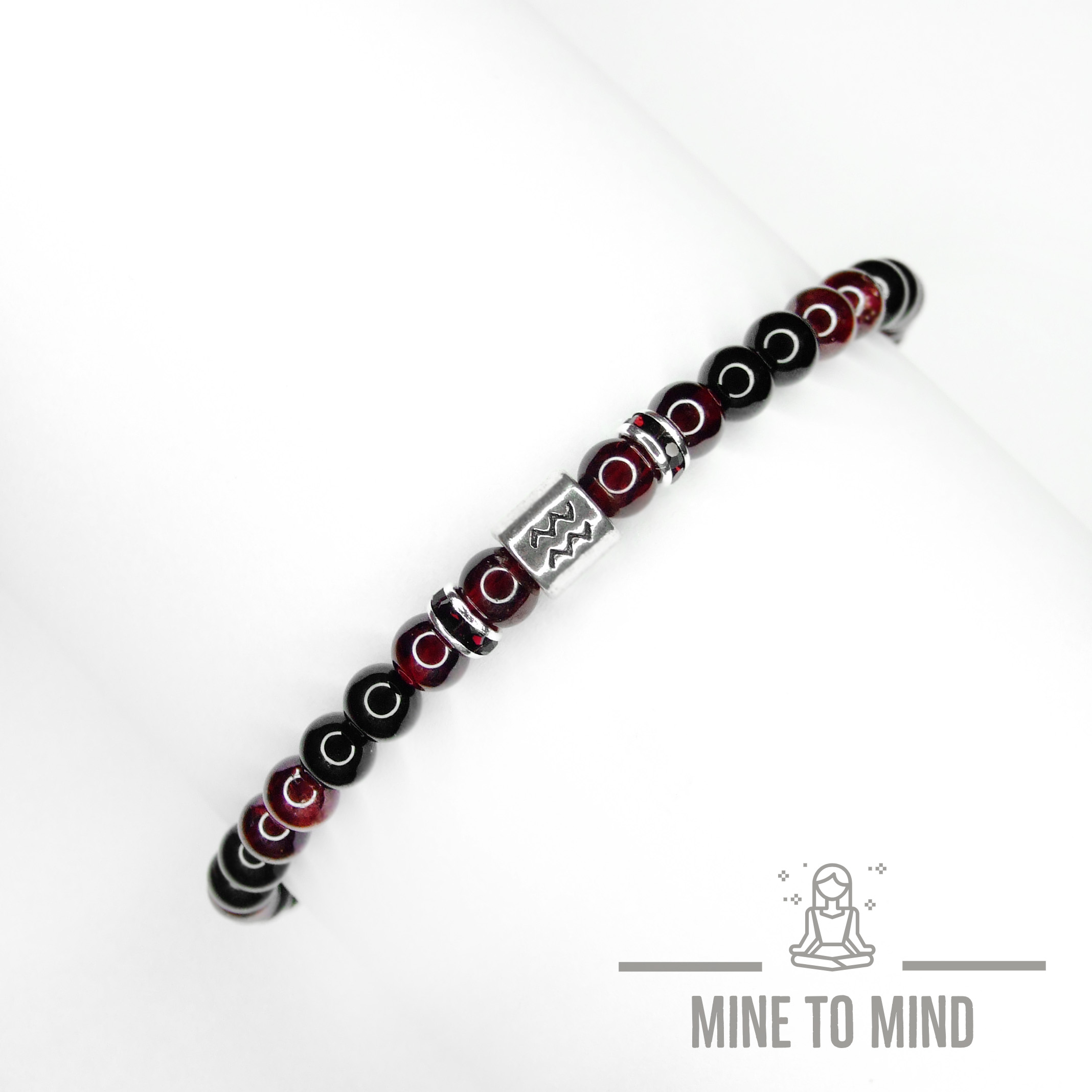 Handmade Aquarius Birthstone Garnet Bracelet minetomind beadsmouse.co.uk
