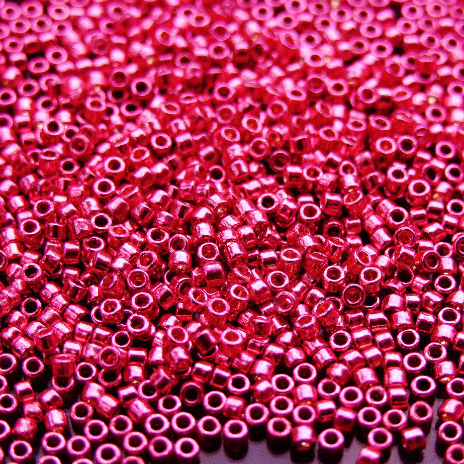 PF563 PermaFinish Galvanized Orchid Toho Treasure Seed Beads beadsmouseco.uk 01