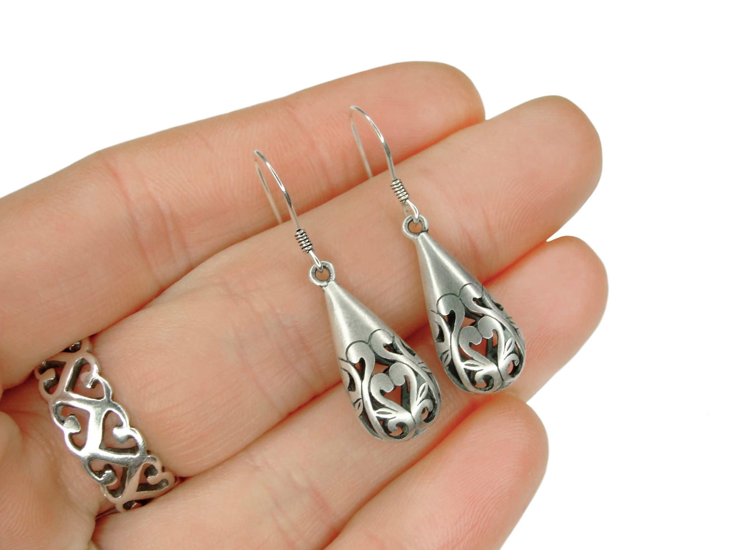 Solid 925 Sterling Silver Earrings Tear Hollow Filigree Drop with Pouch Michael's UK Jewellery