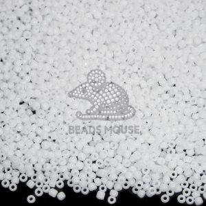 TOHO Beads 41 Opaque White beads mouse