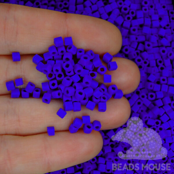TOHO CUBE Beads 48F Opaque Navy Blue Frosted beadsmouse.co.uk 04