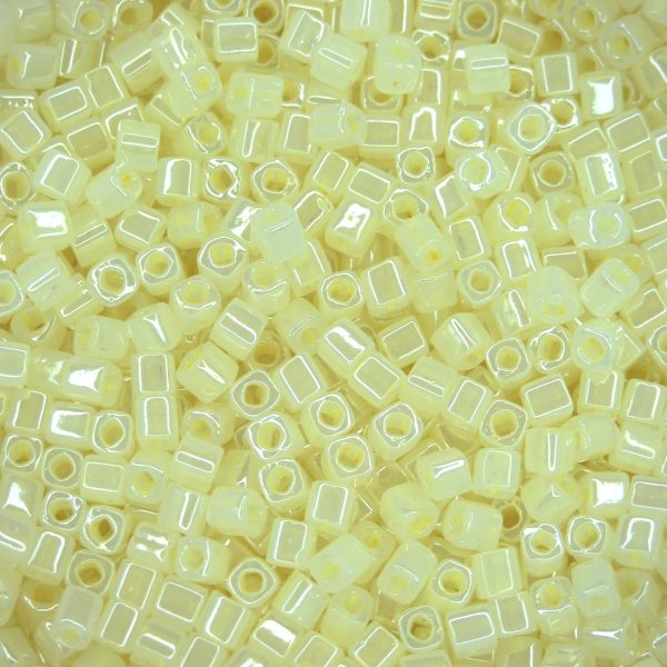 TOHO Cube Beads 142 Ceylon Banana Cream 4mm beadsmouse.co.uk