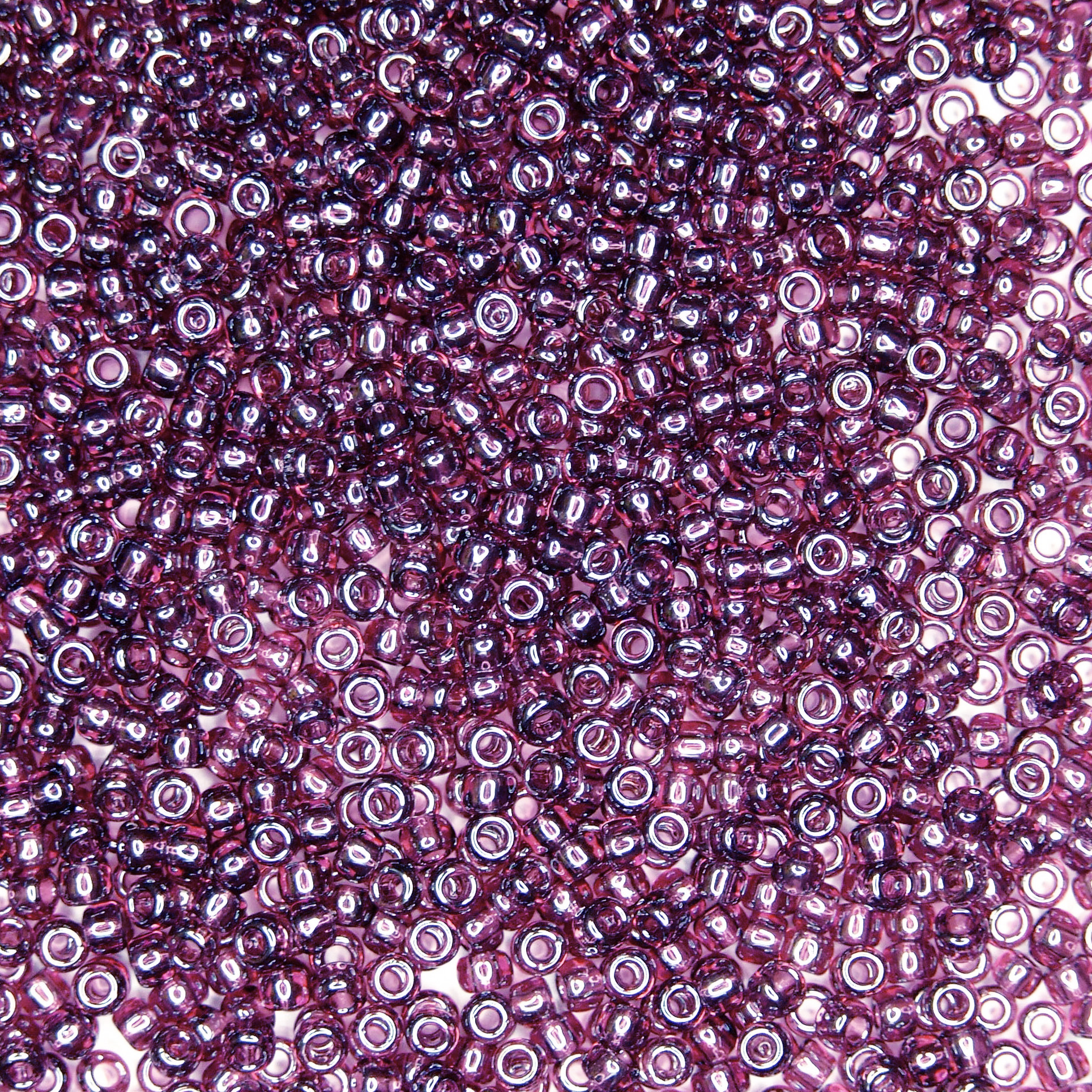 TOHO Seed Beads 115 Transparent Amethyst Luster beads mouse