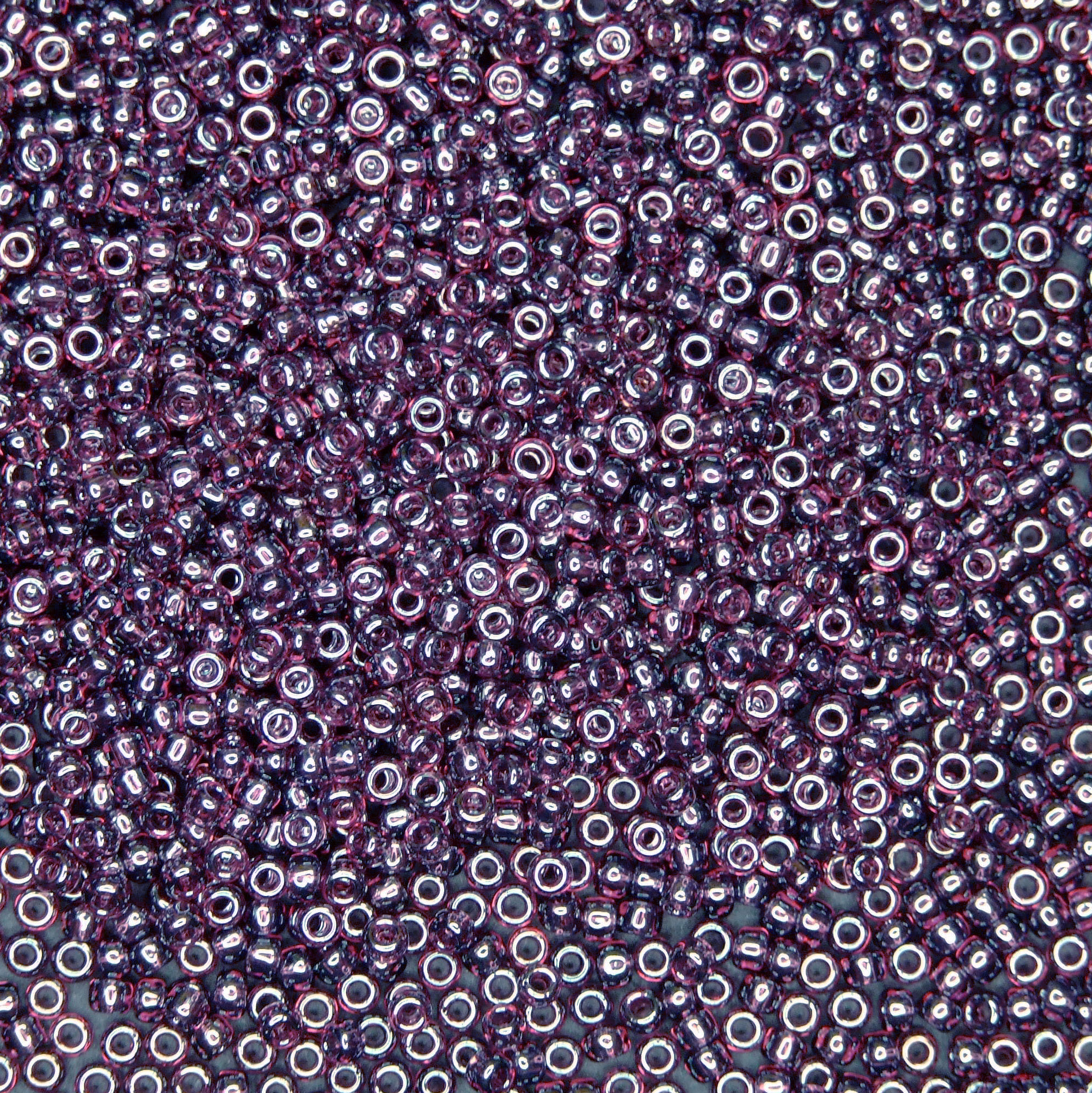 TOHO Seed Beads 115 Transparent Amethyst Luster beads mouse