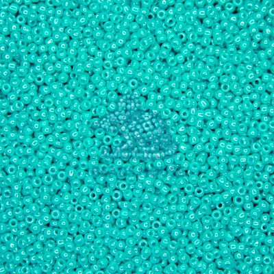 TOHO Seed Beads 132 Opaque Turquoise Luster beads mouse